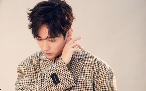 刘心艺吃瓜,揭秘娱乐圈背后的那些事儿